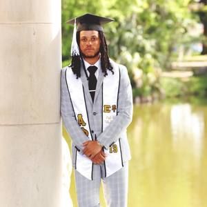 Meet your Posher, Lawrence